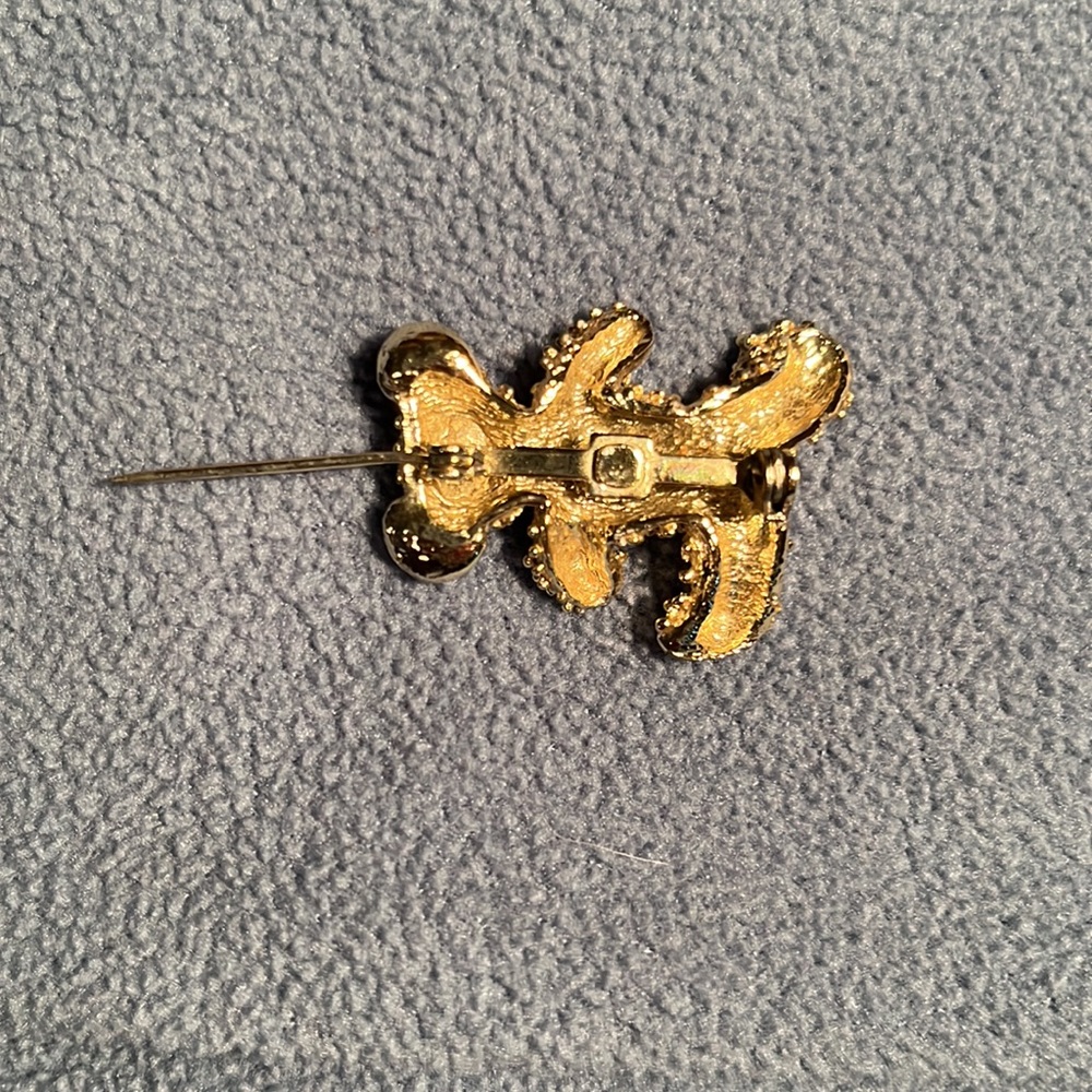 2 brooches. Teddy Bear and horse. Gold tone - Picture 3 of 8